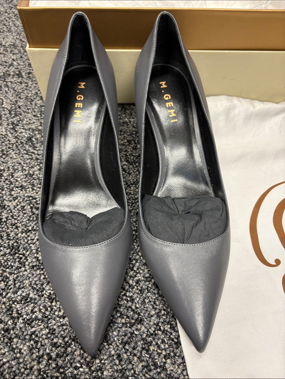M. Gemi Gray Pointed Leather Pumps with Sleek Profile
